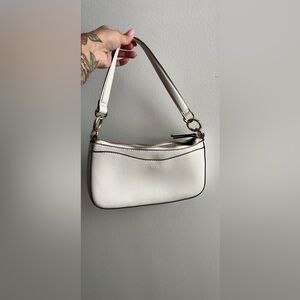 White Shoulder Bag